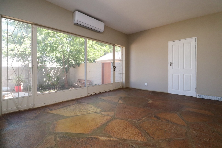 To Let commercial Property for Rent in Wilkoppies North West